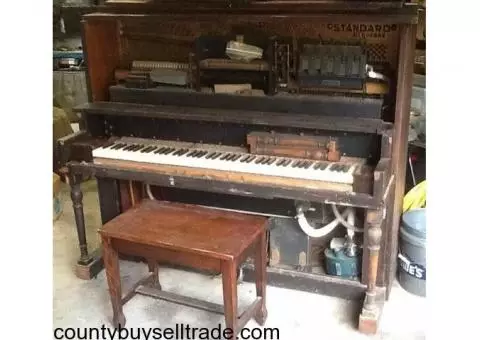 {{FREE}} ANTIQUE PLAYER PIANO 